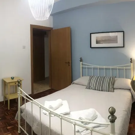 Nice Flat In The City Centre And 2 Min From Beach Apartment