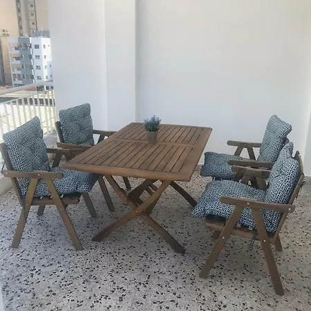 Nice Flat In The City Centre And 2 Min From Beach *